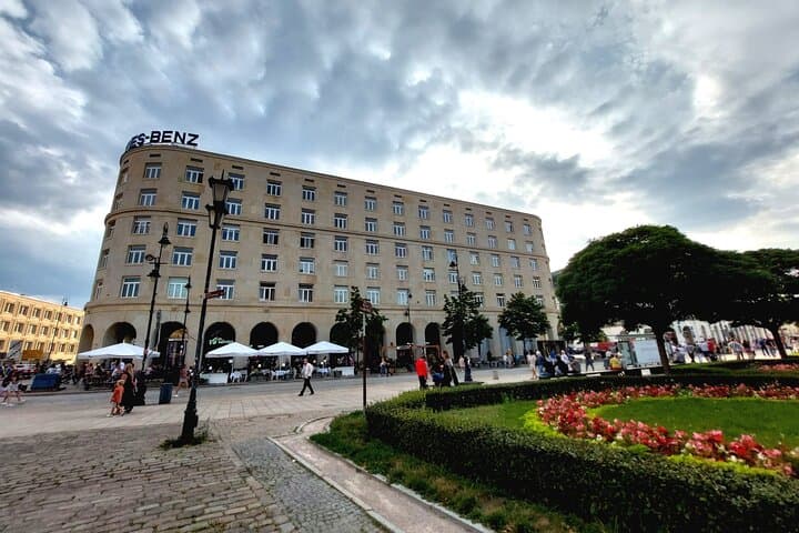 Architecture Walking Tour in Warsaw
