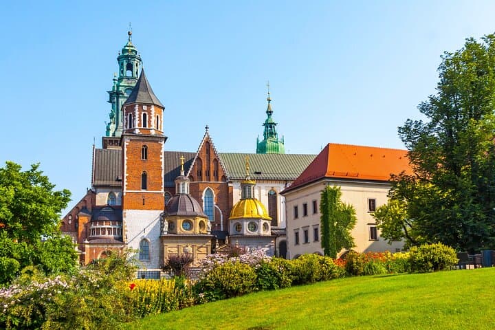 Private Artus Court and Gdansk Old Town Tour with Tickets