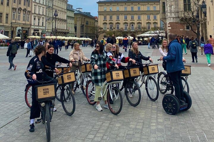 Krakow: 2 Hours Old Town Guided Bike Tour
