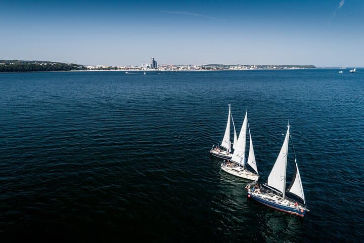 Sopot Yacht Cruise Around the Bay with Welcome Drink