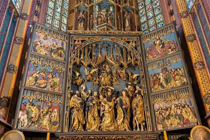 Krakow Old Town, Mary's Church and Rynek Underground Guided Tour