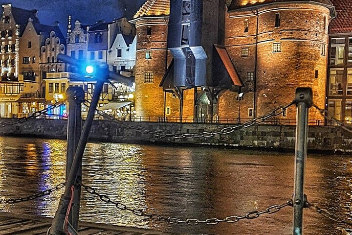 Electric Scooter Gdańsk: Shipyard Tour - 1,5-Hour of Magic!