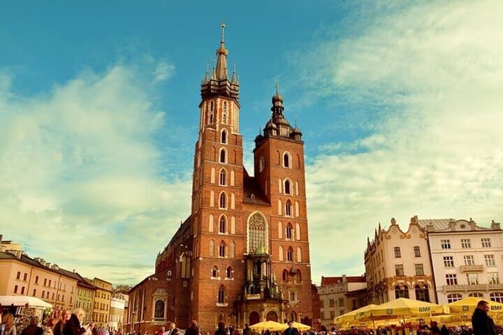 Krakow Old Town Walking Tour With A guide