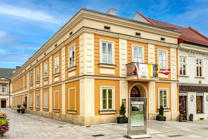 Full Audio Guide Tour In the footsteps of John Paul II