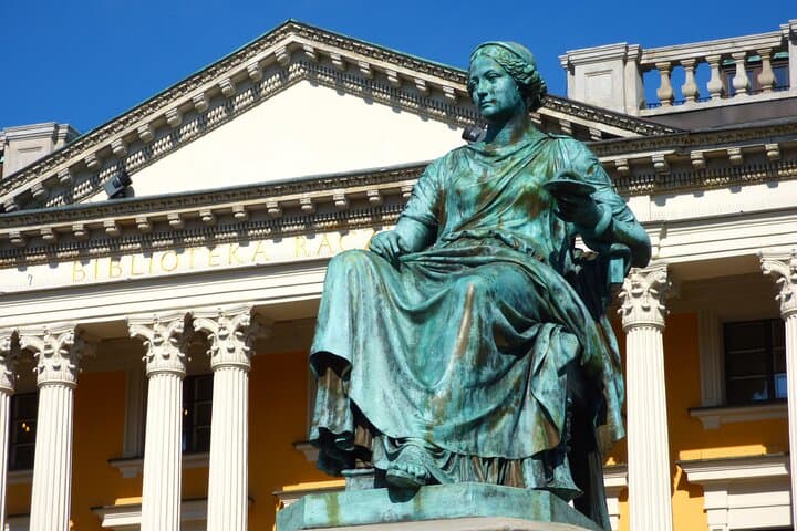 Highlights of Poznań: Private Tour with a local Guide