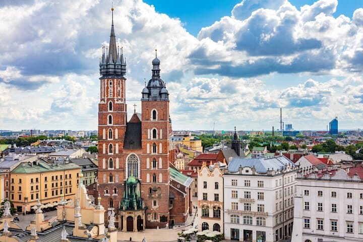 Full Day Private Tour of Krakow's Old Town & Jewish Quarter