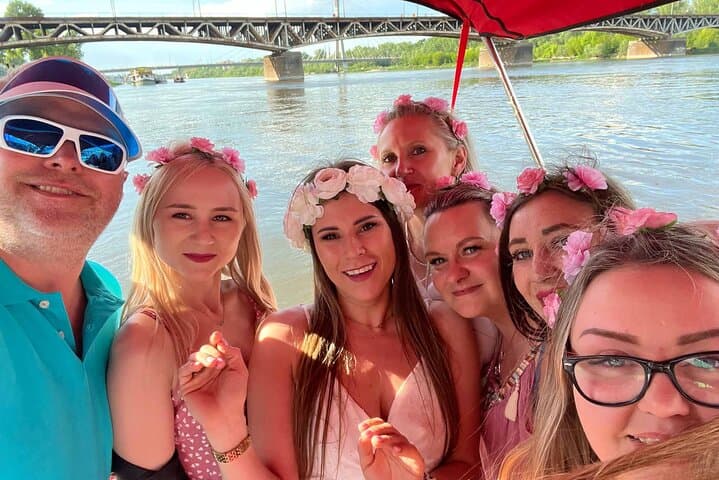 Private 2 Hour Motorboat Tour on Vistula in Warsaw for 9