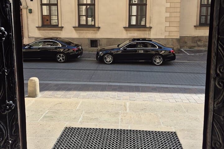 Krakow - Katowice Aiport Private Transfer