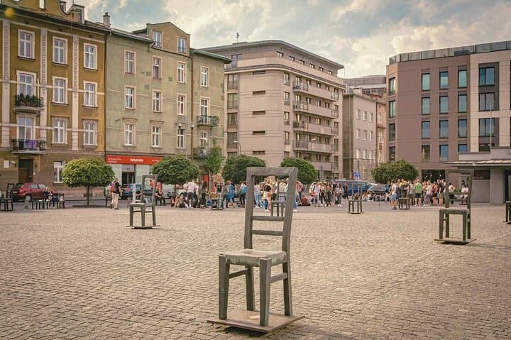 Schindler's Factory and Krakow Ghetto Monty Private Walking Tour