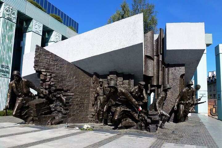 Explore Warsaw: Royal Route, UNESCO Old Town & Iconic Landmarks