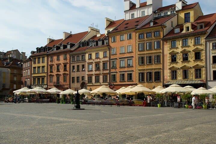 Explore Warsaw: Royal Route, UNESCO Old Town & Iconic Landmarks