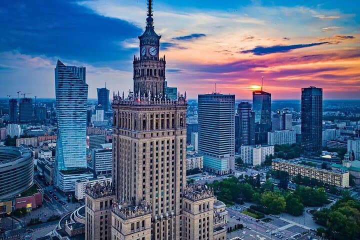 Private Transfer Warsaw Chopin Airport WAW to Warsaw City