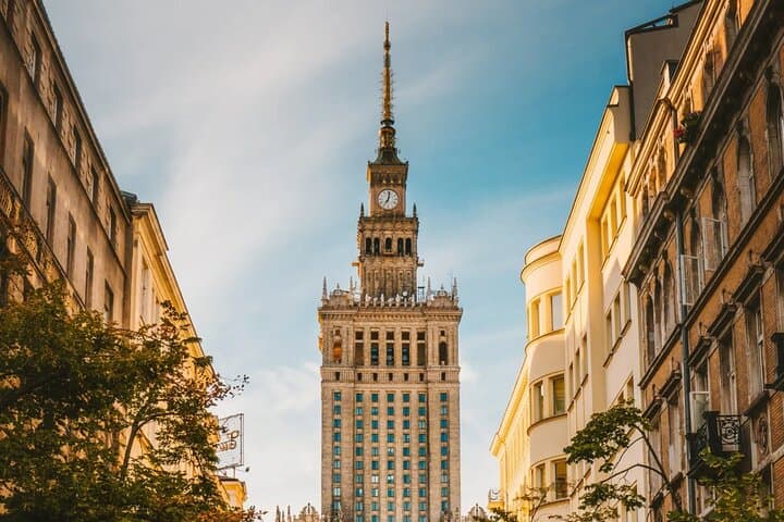 Private Transfer Warsaw Chopin Airport WAW to Warsaw City