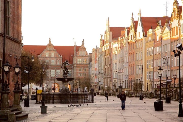 Private Transfer Gdansk Airport GDN to Gdansk City/Sopot/Gdynia