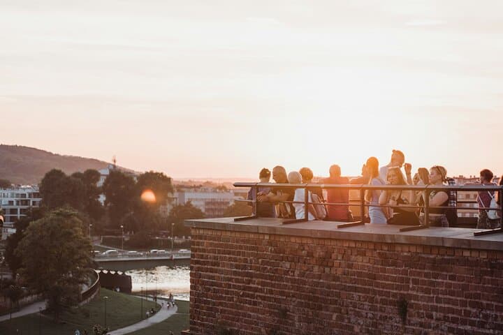 Krakow Guided Tour to Iconic Polish Royal Residence Wawel Castle