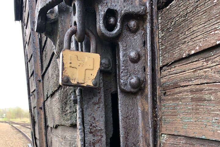Auschwitz Birkenau Shared Guided Tour from Krakow