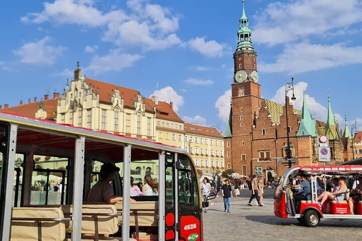 Wroclaw tour with e-bus, 2 h (English guide) group 1-4 people.