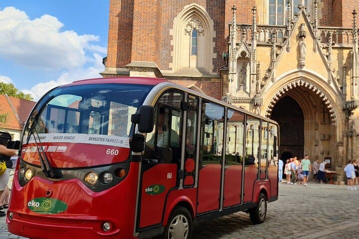 Wroclaw tour with e-bus, 2 h (English guide) group 1-4 people.