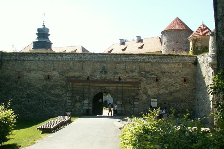 Eagel's Nest Castles