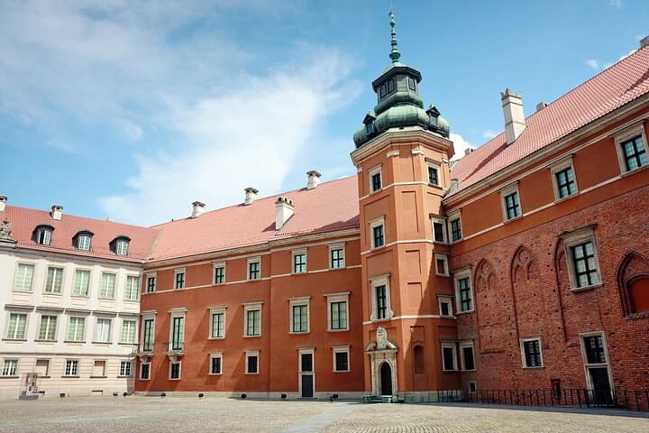 Warsaw Old Town Private Tour with Skip the Line Royal Castle