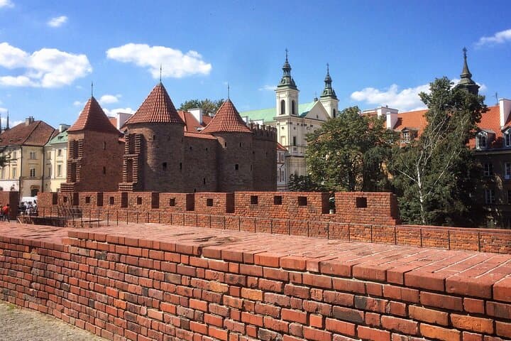 Warsaw Old Town & Royal Way: History & Hidden Gems with a Local