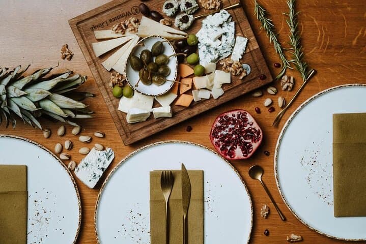 Krakow Vineyard Tour with Wine Tasting and Dinner