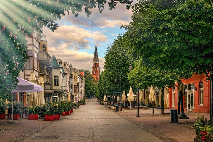Sopot: Old Town Highlights Private Walking Tour