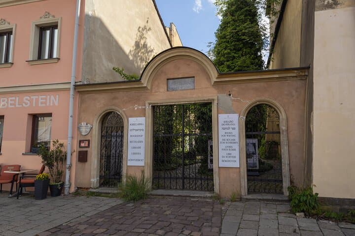 The Wolf Popper Synagogue