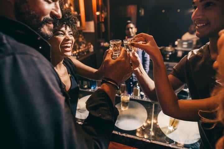 6-10 Vodka Shots Private Tasting Tour at Best Warsaw Bars