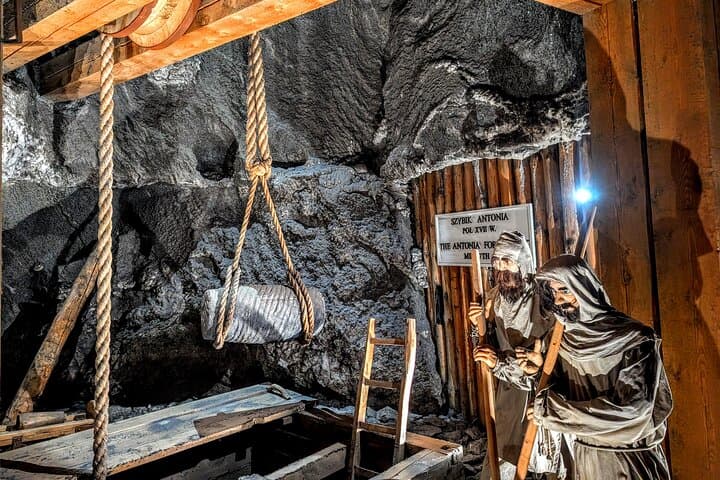 Krakow: Wieliczka Salt Mine Tour with Hotel Pickup