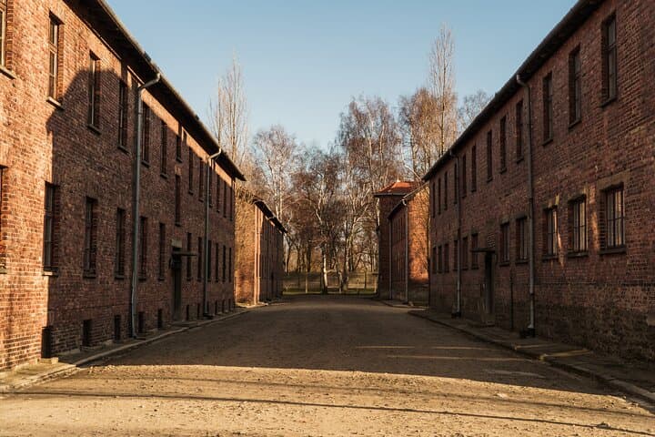 Auschwitz-Birkenau Guided Tour from Krakow with Hotel Pickup