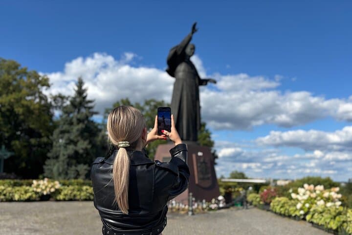 Krakow: Black Madonna of Czestochowa & Jasna Gora Guided Tour