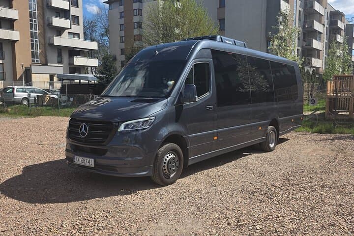 DA KRK airport transfer to Krakow and Krakow to KRK