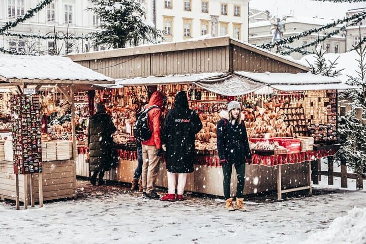 Learn about the polish traditions and history of the Cracow's Xmas Market