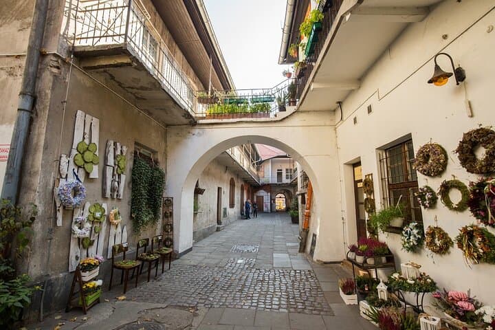 Jewish Quarter Kazimierz Guided Walking Tour in Krakow
