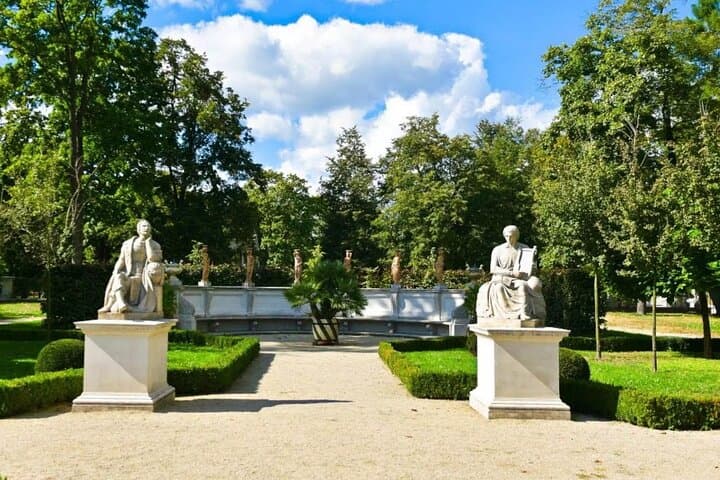 Wilanów Palace Grounds: A Self-Guided Audio Tour