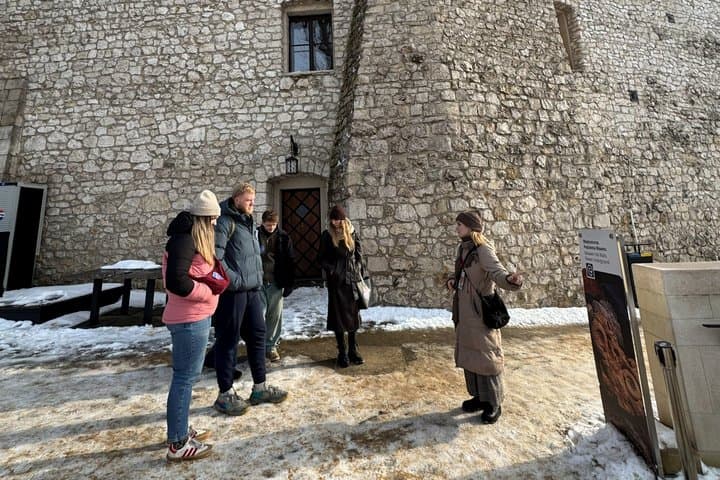 Krakow Old Town & Wawel Walking Tour with Local Tips & Food Spots