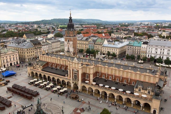 Small-group Rynek Underground Museum Guided Tour in Krakow