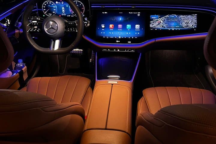 Mercedes E Class Transfer WAW Chopin Airport - Warsaw City Center