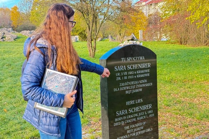 Krakow in 3 Days: Schindler’s Story, Salt Mine & Auschwitz