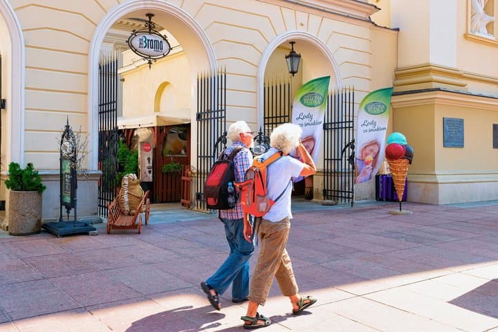 Private Cultural Walking Tour in Warsaw: Historic Brewing