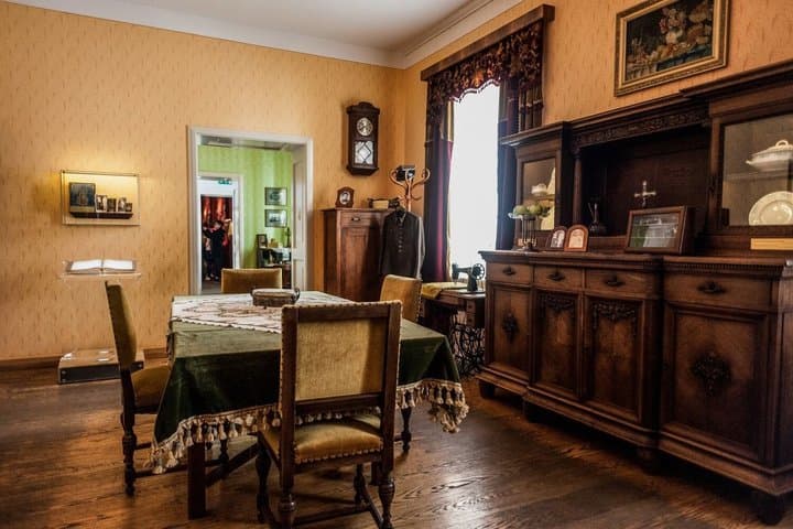 From Krakow: Wadowice Family Home of John Paul II Tour