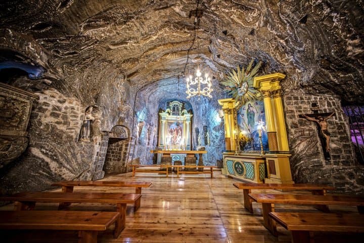 Krakow: Bochnia Salt Mine Tour with Underground Train and Boat
