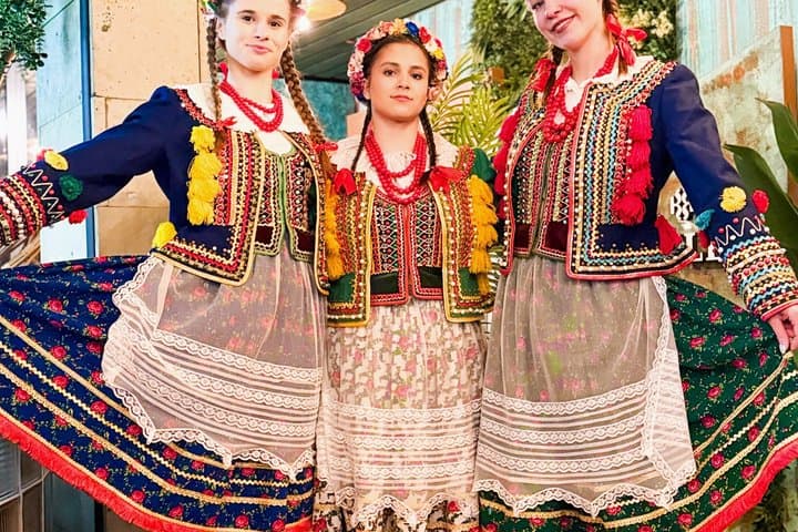 Live Polish Folk Show and Dinner in Kraków’s Heart