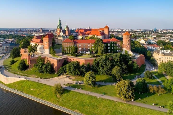 Auschwitz Birkenau and Wawel Cathedral Guided Tour from Krakow