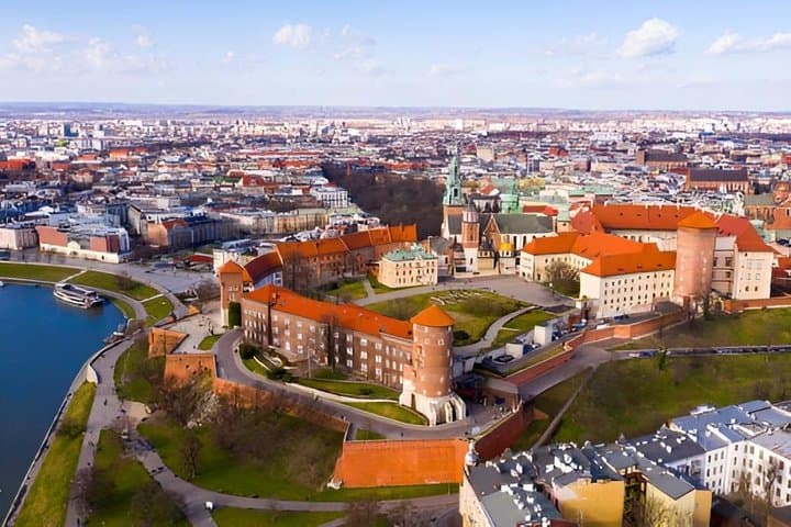 Auschwitz Birkenau and Wawel Cathedral Guided Tour from Krakow