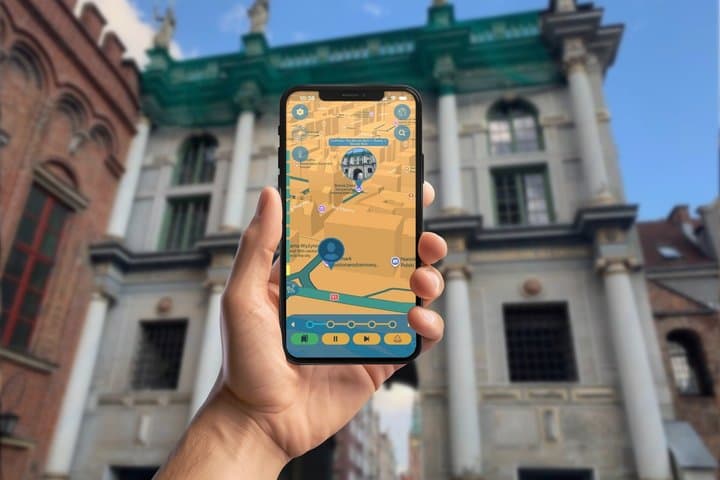 Gdańsk Golden Age GPS App Walking Tour Mobile Game