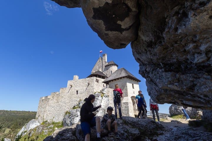 Eagle's Nests & Polish Sahara: Private SUV Day Trip from Krakow
