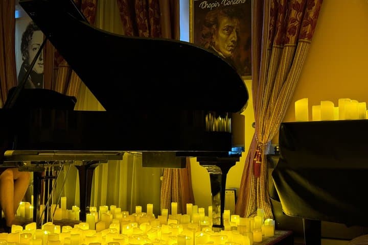Queen Best Hits Candlelight Concert in Krakow at Chopin Gallery