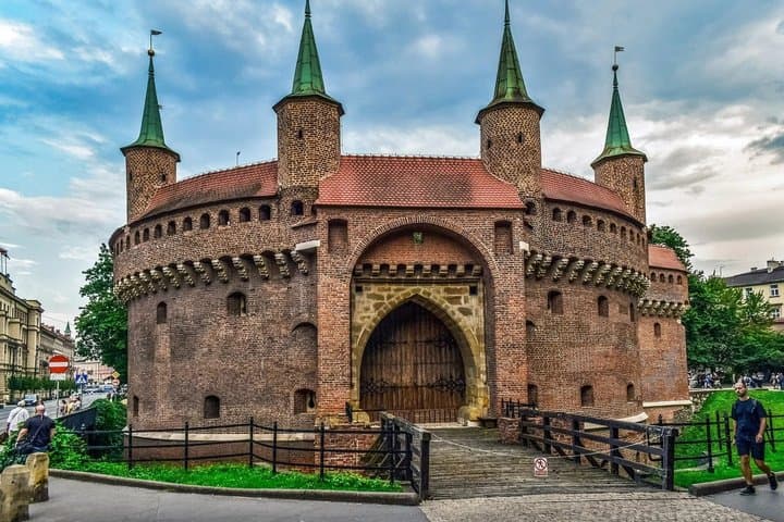 Electric Bike Tour Through Krakow Old Town and Kazimierz